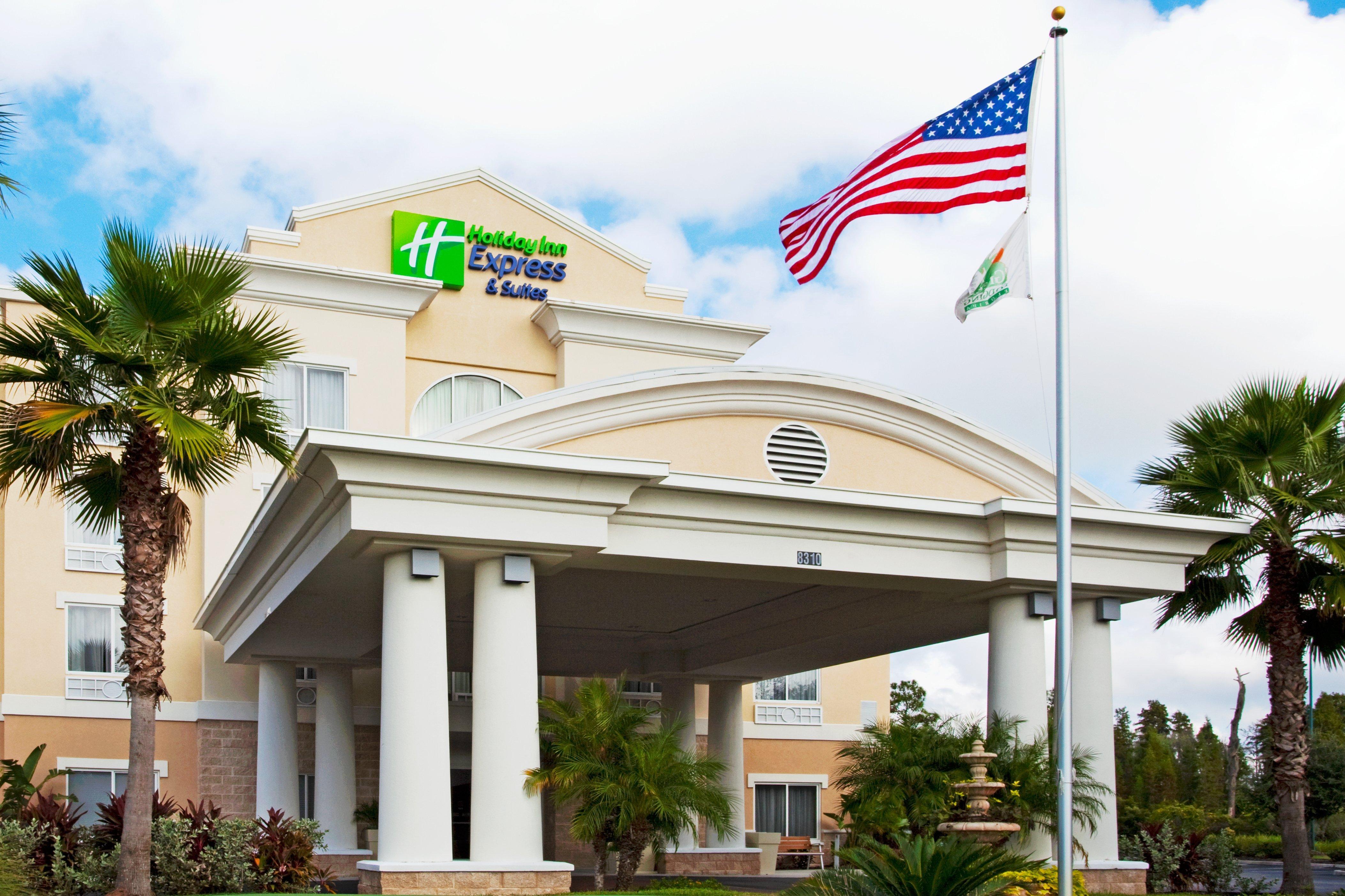 Holiday Inn Express And Suites Tampa I-75 At Bruce B. Downs, An Ihg Hotel Exterior foto